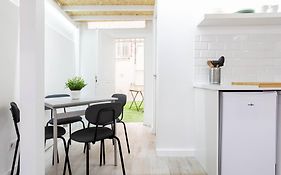Loft Reformado En Marques De Vadillo Con Patio Privado